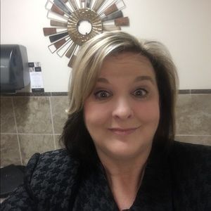 Meet your Posher, Rhonda